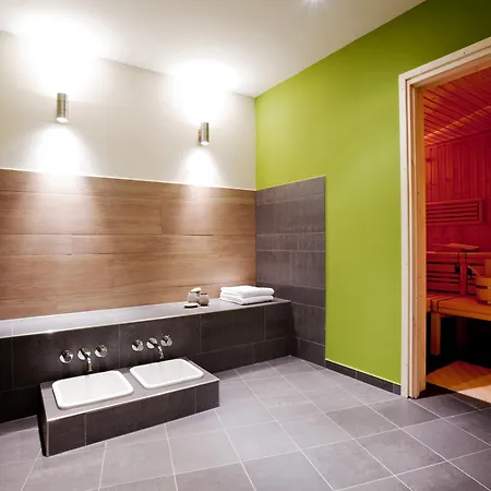Townhouse 4*