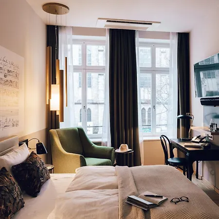 Townhouse 4*
